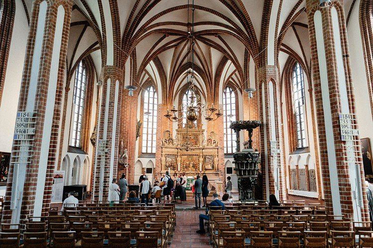 Blick ins Kirchenschiff St. Nikolai