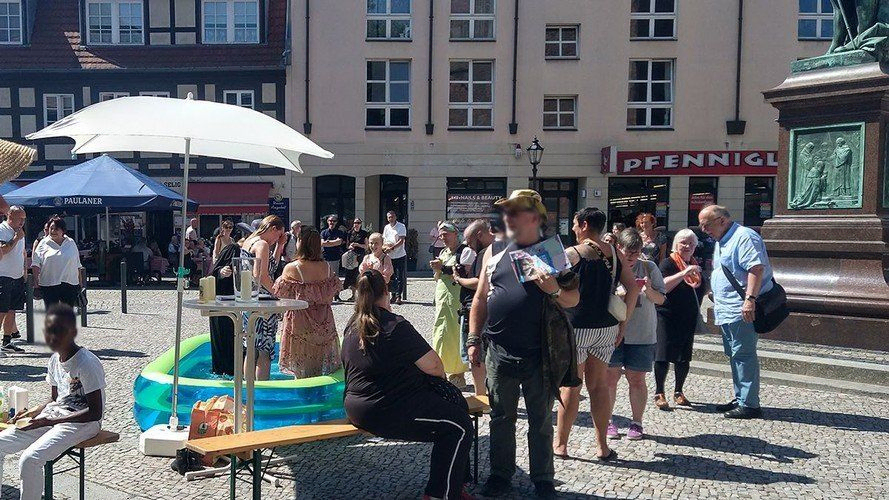 Tauffest 2023: Taufe im Planschbecken